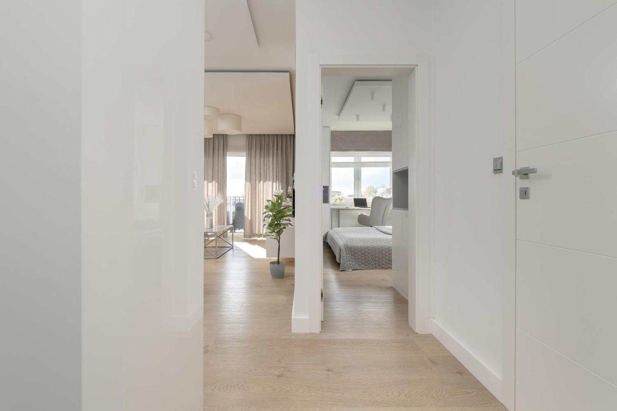 Elegant With Balcony Near Poniatowski Park By Renters * Lodz (Lodz)